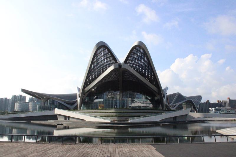 海边的白色建筑