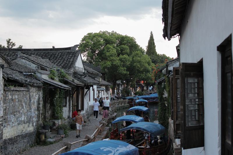 桥上的船队